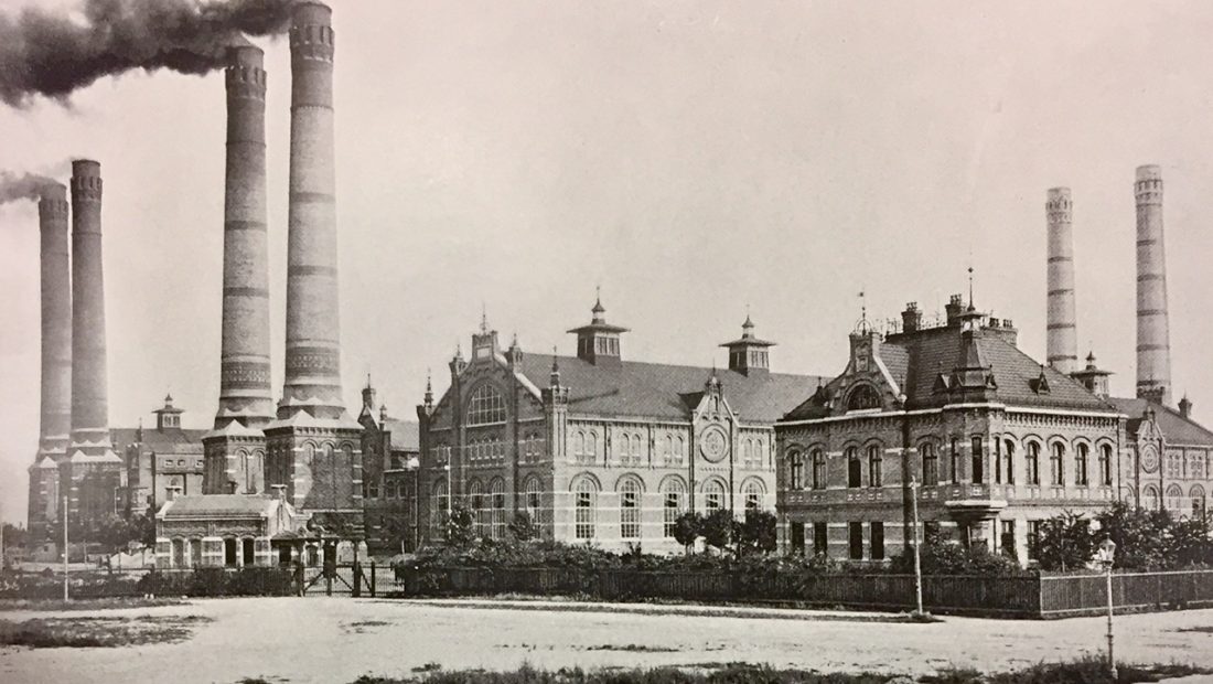 Südansicht des Kraftwerks Simmering aus dem Jahre 1927.