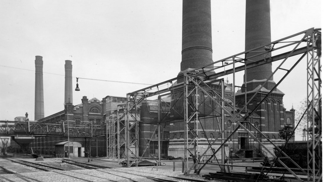 Historische Aufnahme der Kohleförderung im Kraftwerk Simmering. Aufnahme aus dem Jahr 1970.