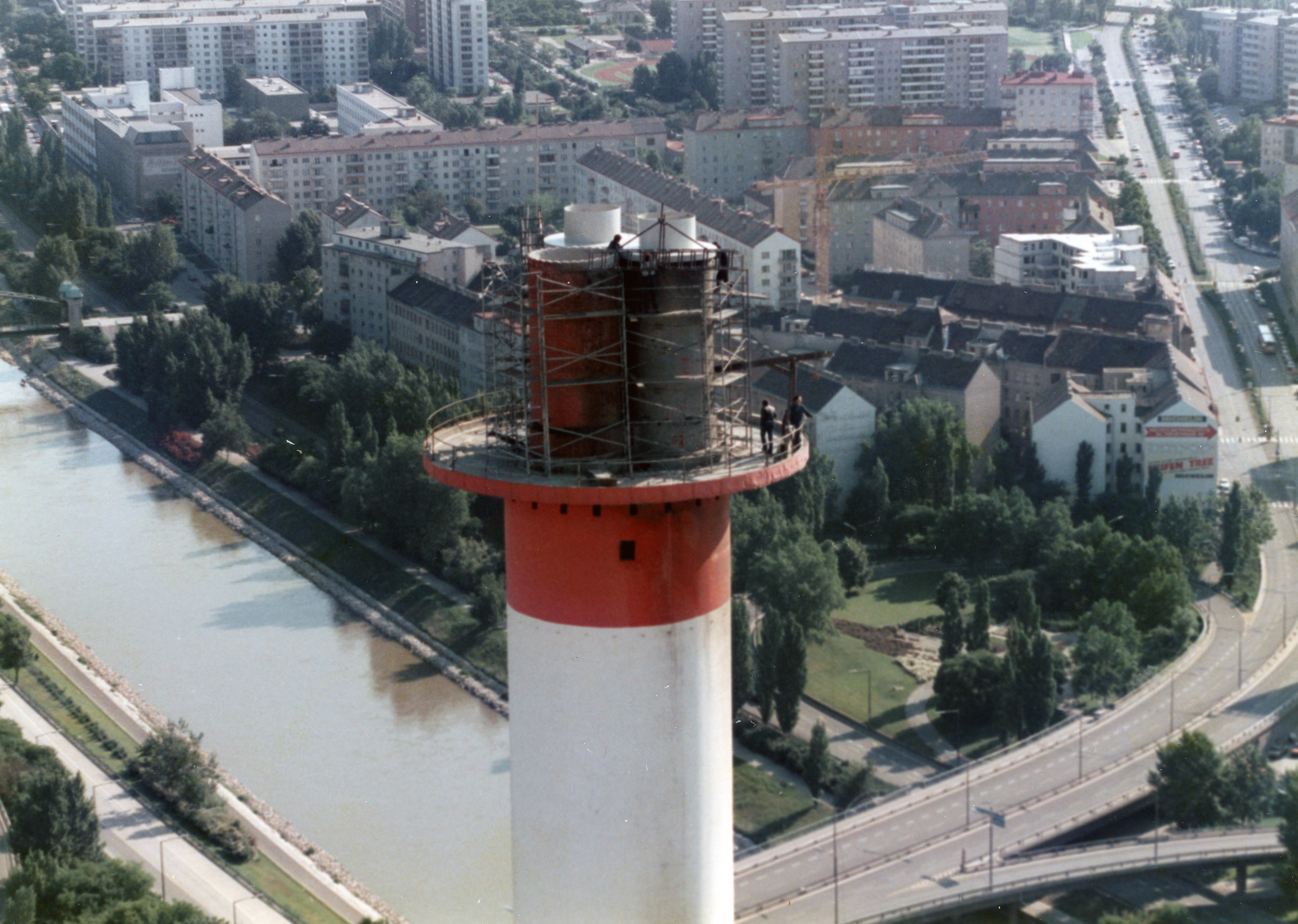 Müllverbrennungsanlage Spittelau Errichtung Turmbau