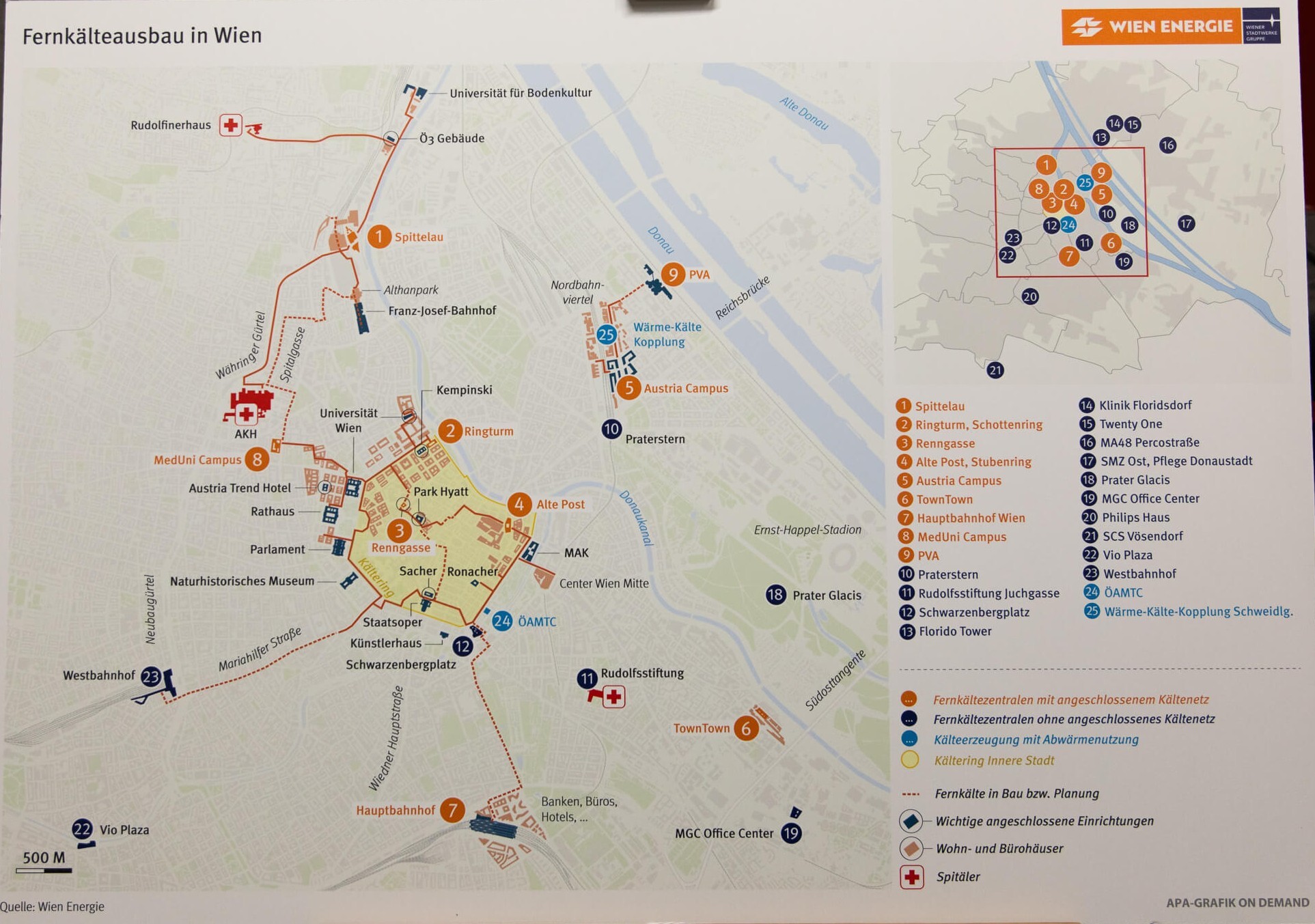 Karte von Wien mit Darstellung des Fernwärmeausbaus, der wichtigsten Gebäude und der vorgeschlagenen Netzinfrastrukturtrassen, einschließlich der Anschlüsse an das Fernkältenetz Wien.